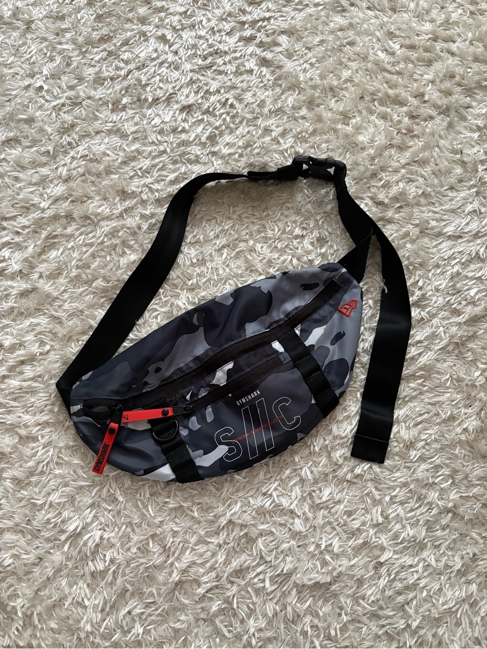 Gymshark Grey Camo Blood Orange/ Red Belt Bag Black Strap Zip Pockets Fanny Pack